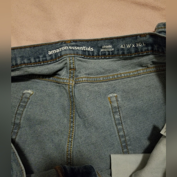 EUC Amazon Essentials Men's Blue Jeans Size 42x30 - Picture 5 of 5